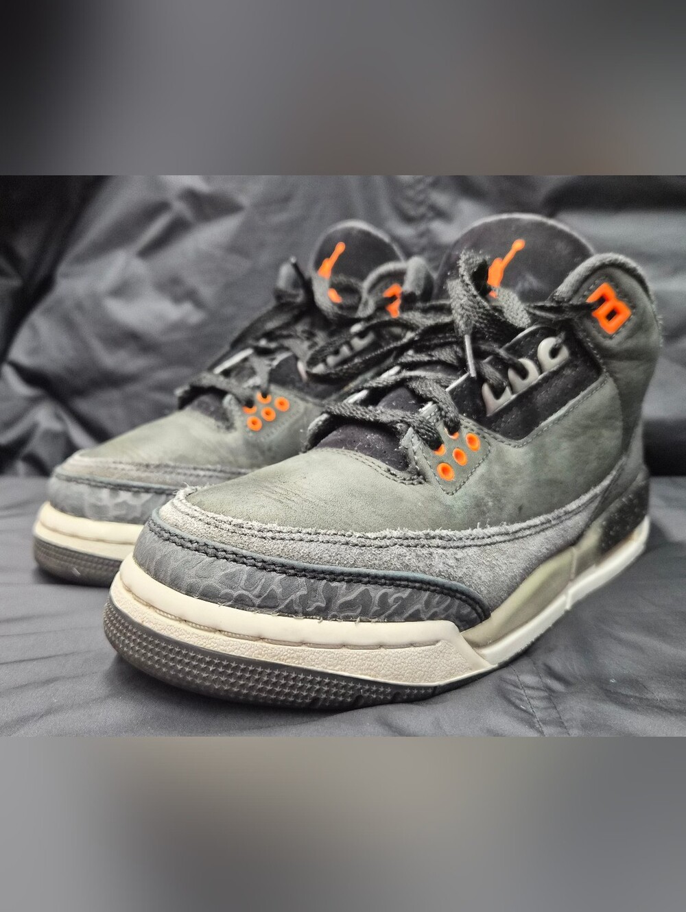 Youth Nike Air Jordan 3 "Retro Fear" (DM0967-080) Sz. 6Y